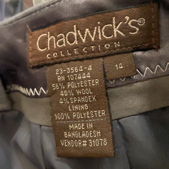 Gray pinstripe skirt - Picture 4 of 4